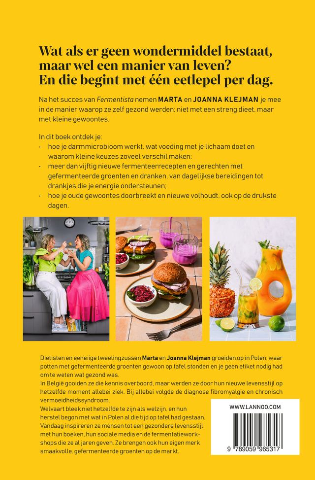 Achterkant van het boek met de inhoudsopgave en de foto&rsquo;s van de recepten